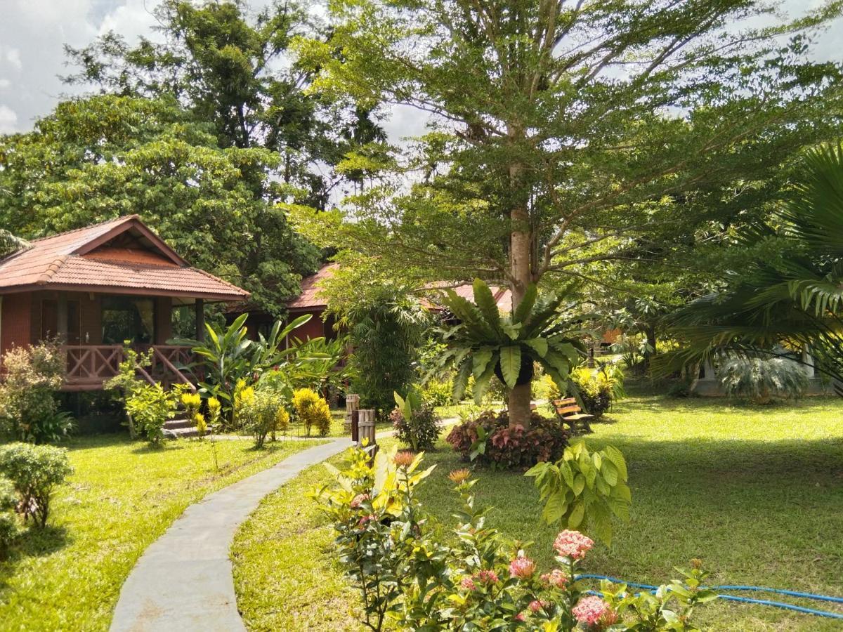 Khao Sok River & Jungle Resort Khao Sok National Park Exteriör bild